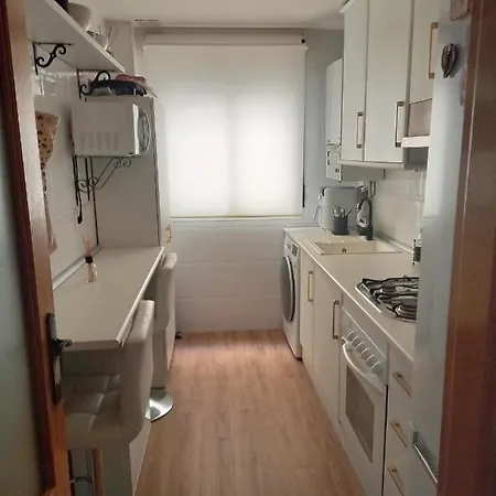 Piso Acogedor Con Terraza